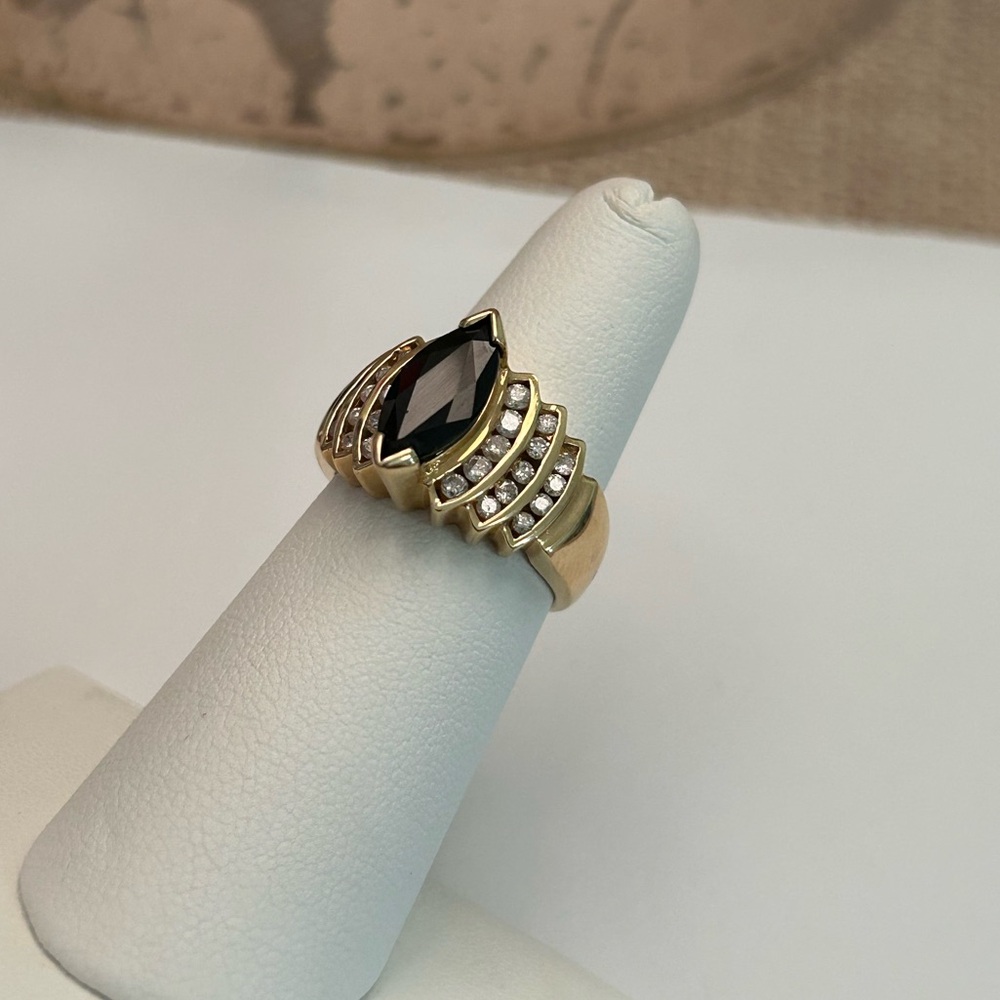 14K VINTAGE DIAMOND COCKTAIL RING - Picture 2 of 5